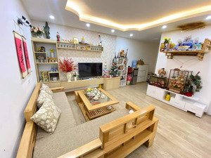 chính chủ cần bán căn hộ 85m gồm 2 ngủ, 2vs. chung cư dương đình nghệ nội thất đầy đủ giá 5,9 tỷ