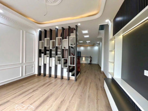 siêu đẹp nhà phố tựu liệt, thanh trì 37m2, 5 tầng, giá 5.3 tỷ. ôtô đỗ cửa