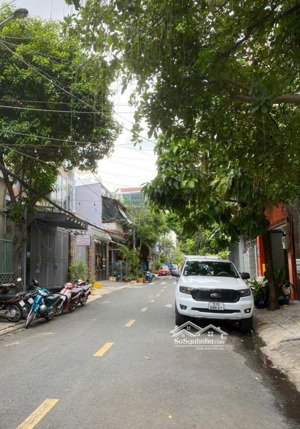 miếng đất to hẻm xe hơi cây trâm - nguyễn văn khối (bên hông cv làng hoa) 8x17m, hợp xây biệt phủ