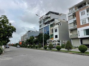 tổng hợp bán 5 lô đường đôi 30m lô 27 lê hồng phong. diện tích 60m2 ngang 4m hướng đông bắc