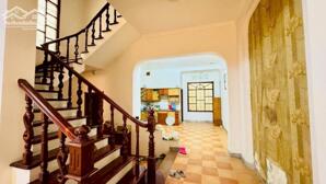 Bán gấp !!! Bán Nhà phố Nguyễn Chí Thanh Đống Đa 90m2 4 tầng Mặt Tiền 5m