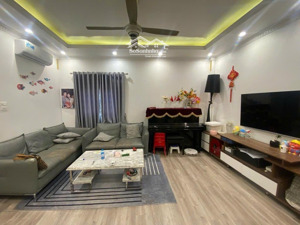 bán nhà phúc lợi, long biên: nhà dân xây 3 tầng, 42m² / 5.7 tỷ! 2 thoáng vĩnh viễn, ngõ to,đẹp