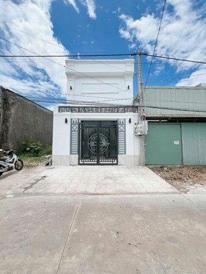 bán nhà 1 trệt 1 lầu đường bùi thanh khiết - bình chánh 915tr/ 95m2 gần đường nguyễn văn linh