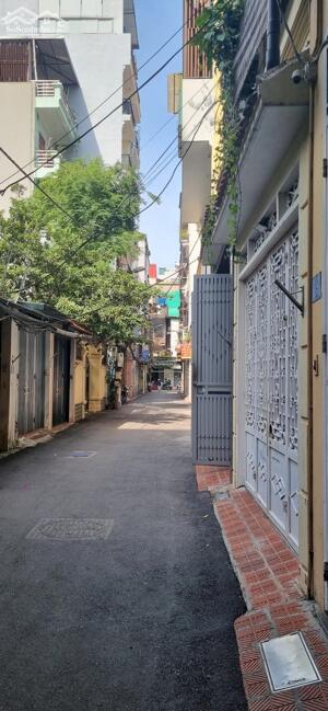Bán nhà riêng đường Âu Cơ Tây Hồ diện tích rộng nhà đẹp sân vườn ô tô vào nhà 10m mặt phố