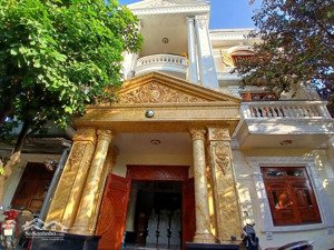 cần bán villa phường bình thắng, tp. dĩ an, bình dương. vị trí cách quốc lộ 1a, đt743 trầm 500 mét