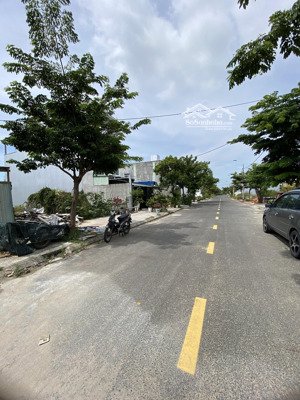 chính chủ cần bán nhanh lô hói kiểng 24, giá cần bán nhanh. lh: 