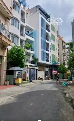đất thổ cư, sổ hồng riêng, cộng hòa, p.13, tân bình. dt: 4,3x16m, giá: 10,4 tỷ