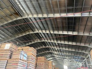 cho thuê 2 kho hàng, diện tích: 1.200m2, 2.200m2 tại quận 6, kinh dương vương, pccc tự động