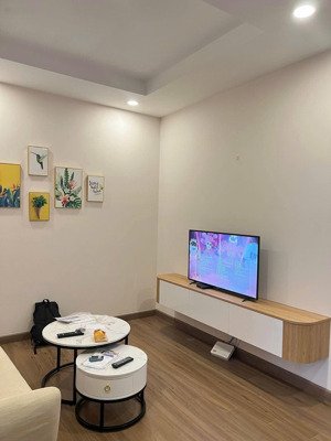 cần bán căn 1 ngủ skyoasis 36m2 giá 2.080 tỷ bao phí full nội thất đẹp