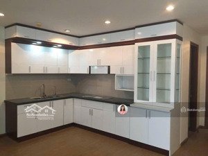 gia đình cần bán căn hộ tại tòa v3 văn phú victoria,3 ngủ+1, 2wc nhà sẵn đồ về ở, sạch sẽ, giữ gìn
