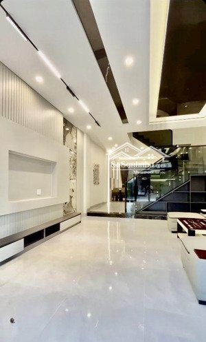 bán nhà mặt tiền trung tâm sơn kỳ, 4 tầng, 4x20m, 6 phòng ngủ, cách aeon mall tân phú 500m