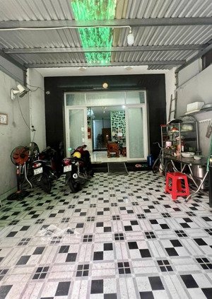 bán nhà mặt tiền gần lê văn quới - giáp tân phú-4 tầng - dt 80m2 - ô tô ngủ trong nhà - nhỉnh 7 tỷ