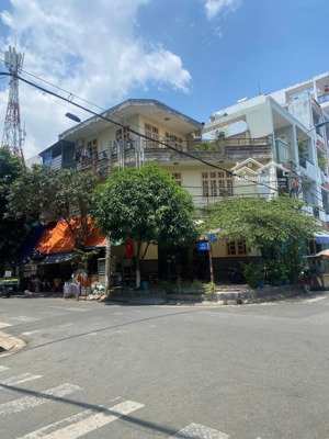 cần bán nhanh nhà 2 mặt tiền đường 78,dt 5x17. 3 lầu,giá tốt 11,5 tỷ tl: 