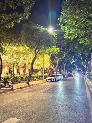 mặt ngõ, gần ôtô đỗ, đầu tư cho thuê an cư đỉnh, kinh doanh, dòng tiền, trái tim phố cổ, hoàn kiếm