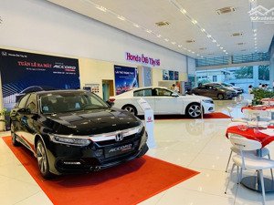 cho thuê gấp cửa hàng mặt tiền 7m tại võ chí công. phù hợp kinh doanh showroom ô tô, nhà hàng