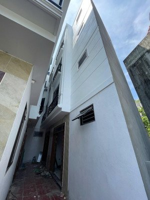 bán nhà 31,2m2 tại phụng châu, chương mỹ, hà đông. nhà lô góc thoáng mát