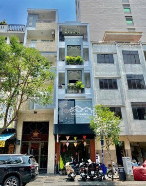siêu phẩm nhà đẹp giá cực tốt mặt tiền 3/2, phường 12, quận 10 chỉ 40triệu/tháng