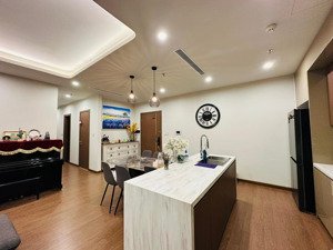 chính chủ bán căn góc 3 phòng ngủ 136m ban công nam full nội thất c''land ct3 lê đức thọ 7.8 tỷ