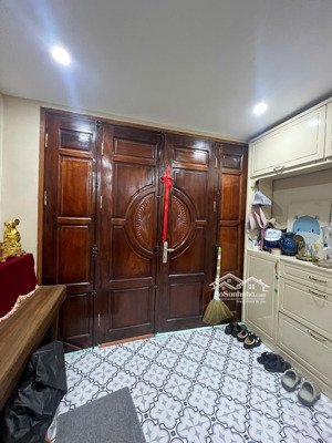 quá hiếm, giá đầu tư, nhỉnh 5 tỷ có nhà 40m2 phố nhật tảo, gần phố, gần sunshine ciputra, sân rộng.