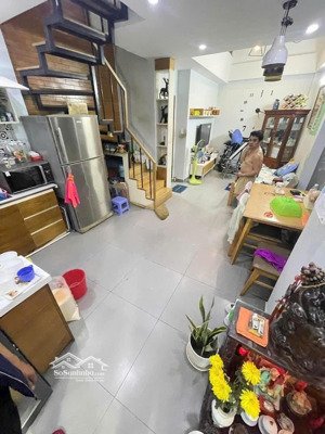 bán nhà cách mt đường 79 20m, tân quy, q7 - 3 tầng - 40m2