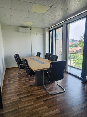 cho thuê văn phòng dương nội - villa an phú, diện tích 80 m2 đã ngăn phòng làm việc, có nội thất