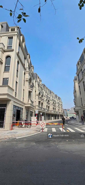 bán nhà stellar town 444 chợ hàng giá siêu tốt - 8tỷ đã có bìa