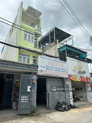 cặp nhà mặt tiền 8x25m 1 trệt 2 lầu và 1 căn cấp 4 thới an 35 gần nhà máy bia tiger giáp ủy ban q12