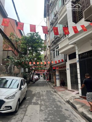nhà đẹp phố phương mai ( đống đa ) - gần bệnh viện bạch mai mặt ngõ gần ô tô, kinh doanh