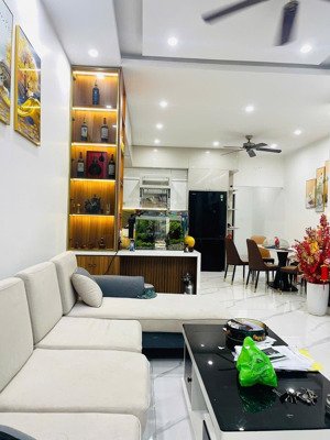 cần bán nhà đẹp 3 tầng đường bùi thiện ngộ - hoà xuân - giá cực kỳ hợp lý