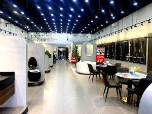 bảo vật giữa lòng thành phố - xã đàn - đống đa - vị trí vàng - đắc địa bậc nhất - giá 330 tỷ