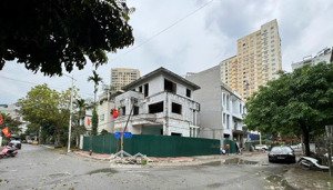 bán lô góc khu đô thị văn khê - diện tích 181m² - mặt tiền rộng 11m - giá 41.9 tỷ