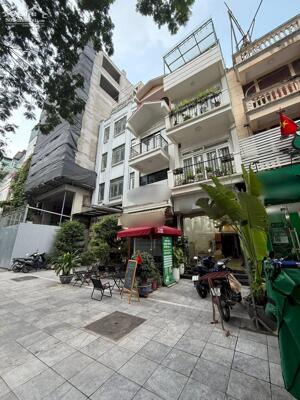 SIÊU HIẾM-Bán nhà Mặt Phố Vạn Phúc (Đối diện KS La Thành) 52/60m, 5Tầng 26 Tỷ, Vỉa hè rộng, Kinh doanh sầm uất - LH 0987881444