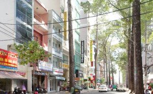 bán nhà phố bùi thị xuân - 32 m2 - 5 tầng - sát mặt phố - hàng hiếm trong khu vực