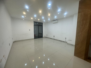 cho thuê văn phòng 70m2. giá từ 13 - 15tr/th tại him lam kênh tẻ, q7, hcm, giá siêu hời