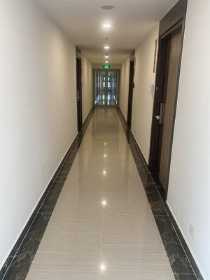 chính chủ cần bán căn hộ chung cư 1pn + đã có sổ đỏ. không tiếp môi giới