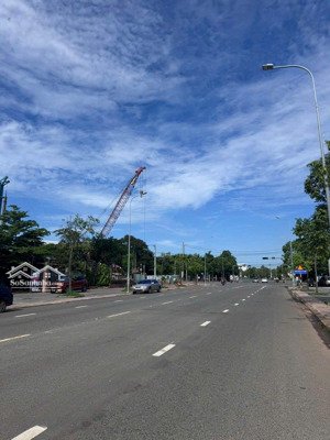 bán đất thổ cư 100% góc thoát hiểm đ 24m p long tâm cạnh bv bà rịa sổ riêng 