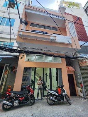 cho thuê nhà 82/3a đặng văn ngữ, p. 10, phú nhuận