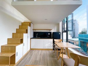 phòng ngay trung tâm quận 4, view cửa sổ siêu chill, gần đại học nguyễn tất thành, sát quận 1