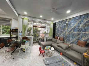 bán chung cư vĩnh tường tân tạo. 89m2. 2pn, 2wc. 2 bancon shr tặng lại nt mới mua chỉ 2,4 tỷ tl