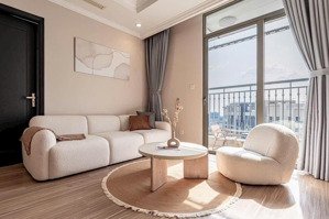chính chủ cần bán căn hộ saigon royal - quận 4. dt: 2pn - 2wc view sông sg và bitexco giá tốt.