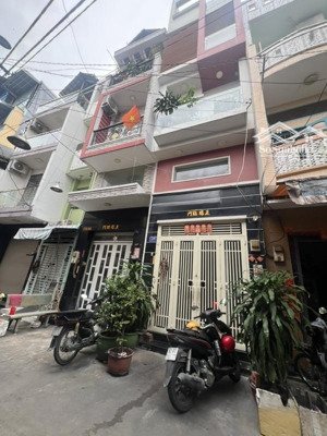 bán nhà riêng tại tạ uyên, nhỉnh 8 tỷ, 33 m2, 5pn, 4wc, pháp lý đầy đủ