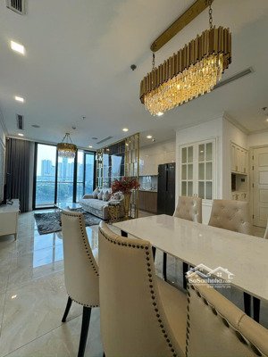 vinhomes golden river ( vinhomes ba son) quận 1. 
em cần cho thuê căn 3pn lh 