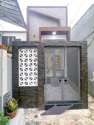 Nhà trệt lửng 2 phòng ngủ Full nội thất gần công viên Lưu Hữu Phước
