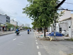 chính chủ bán nhà mặt tiền đường huỳnh tấn phát, nhà bè, 52 tỷ, 548m2( chiều rộng 14.5m)