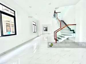 cho thuê nhà phố góc, đường 25m lakeview city giá 27triệu nhà hoàn thiện phù hợp ở và làm văn phòng