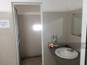 cho thuê văn phòng huỳnh thúc kháng, 120m2 giá 23tr/tháng. ngõ rộng ô tô tránh nhau. đh, thang máy