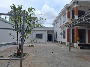 cho thuê mbkd thích quảng đức ngay ngã 3 nam sanh phú hòa thủ dầu một