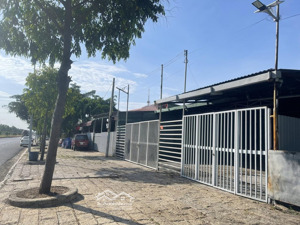 cho thuê nhà xưởng mặt tiền đường lớn