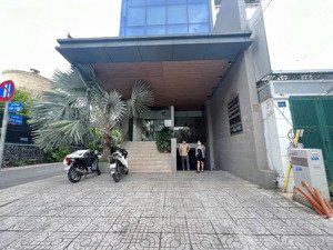 cho thuê tòa nhà góc 2 mặt tiền đường tô hiến thành, q10 - gần vạn hạnh mall
