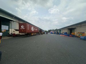 cho thuê kho chứa hàng 2000m2 trong kcn long bình, biên hoà. dt 5000m2, lh 